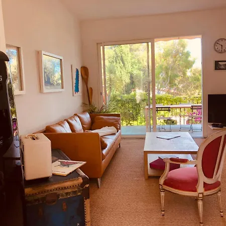 Apartment Feel Good *